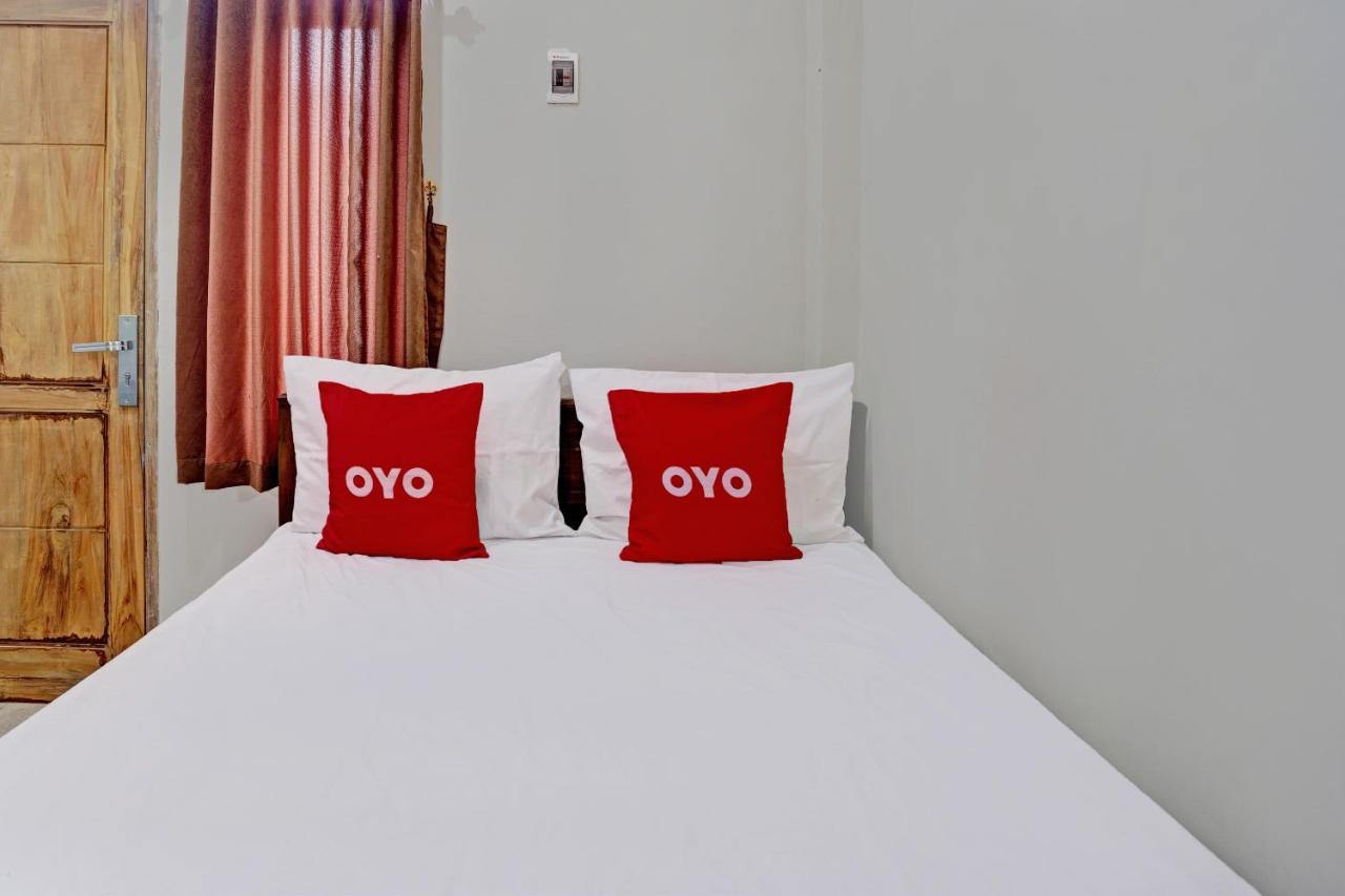 Hotel Oyo 92541 Suny Kost Syariah Sidoarjo Esterno foto